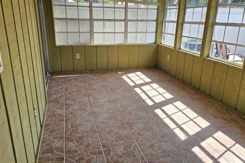 Купить виллу или дом в Нью-Смирна-Бич, Флорида 9 комнат, 97.18м2, № 1831847 - фото 10