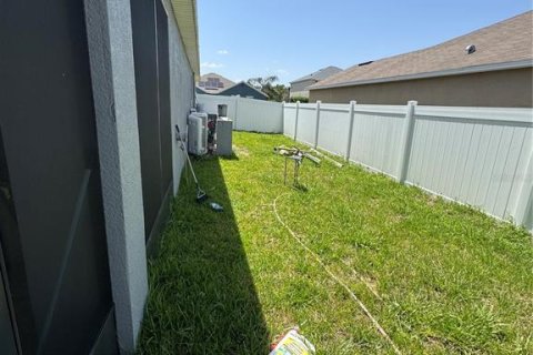 House in Winter Haven, Florida 4 bedrooms, 172.05 sq.m. № 2198223 - photo 18