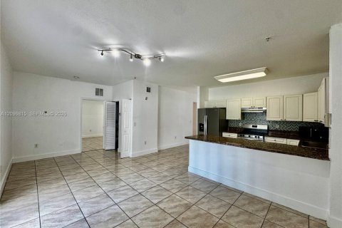 Copropriété à louer à Hialeah, Floride: 3 chambres, 122.17 m2 № 2390520 - photo 5