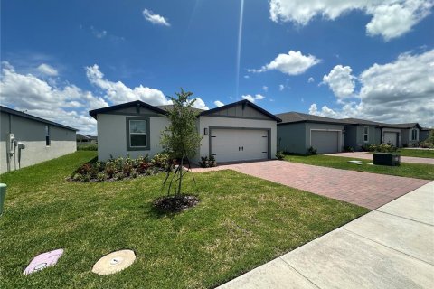 House in Winter Haven, Florida 3 bedrooms, 157.47 sq.m. № 1900213 - photo 7