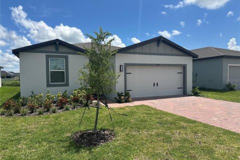 House in Winter Haven, Florida 3 bedrooms, 157.47 sq.m. № 1900213 - photo 6