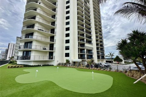 Снять в аренду кондоминиум в Ривьера-Бич, Флорида 2 спальни, 135.36м2, № 1766746 - фото 30