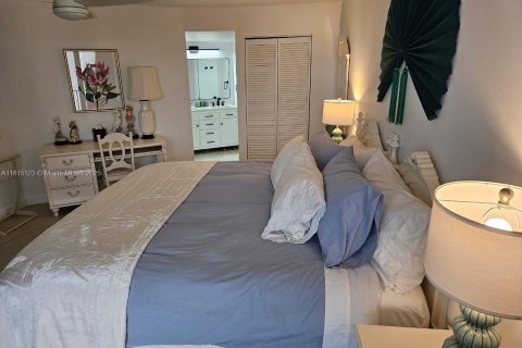 Снять в аренду кондоминиум в Ривьера-Бич, Флорида 2 спальни, 135.36м2, № 1766746 - фото 14