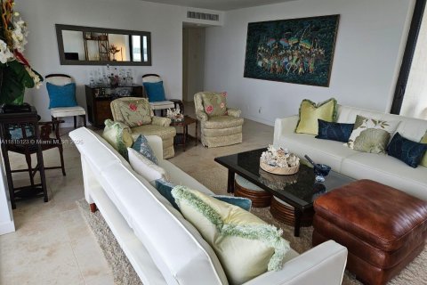 Снять в аренду кондоминиум в Ривьера-Бич, Флорида 2 спальни, 135.36м2, № 1766746 - фото 8