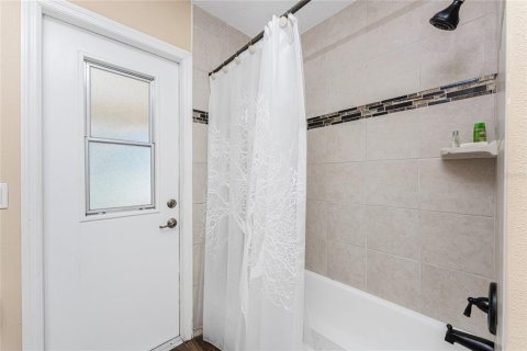 House in Port Charlotte, Florida 3 bedrooms, 149.57 sq.m. № 1716931 - photo 12
