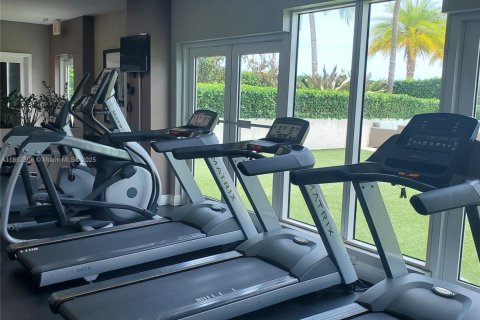 Condominio en venta en Miami, Florida, 1 dormitorio, 76.55 m2 № 1877526 - foto 10