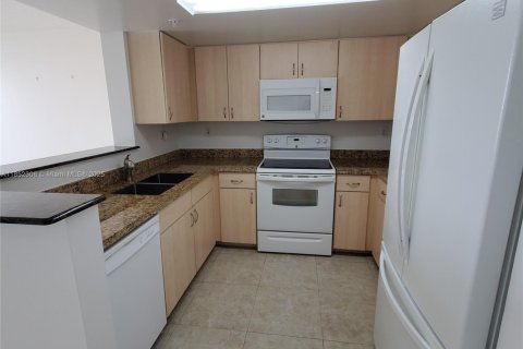 Condominio en venta en Miami, Florida, 1 dormitorio, 76.55 m2 № 1877526 - foto 5
