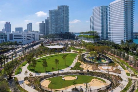 Condominio en venta en Miami Beach, Florida, 1 dormitorio, 69.31 m2 № 1864861 - foto 17