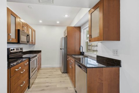 Propiedad comercial en venta en Oakland Park, Florida, 184.32 m2 № 2084086 - foto 24