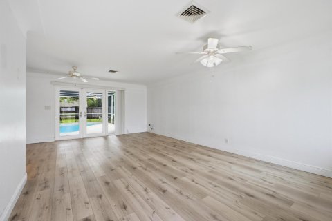 Propiedad comercial en venta en Oakland Park, Florida, 184.32 m2 № 2084086 - foto 21