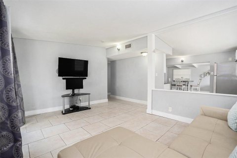 Villa ou maison à vendre à Tampa, Floride: 3 chambres, 117.43 m2 № 1873671 - photo 16