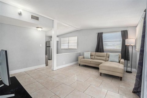 Villa ou maison à vendre à Tampa, Floride: 3 chambres, 117.43 m2 № 1873671 - photo 17
