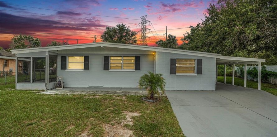Villa ou maison à Tampa, Floride 3 chambres, 117.43 m2 № 1873671