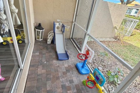 House in Royal Palm Beach, Florida 3 bedrooms, 168.34 sq.m. № 2186705 - photo 15