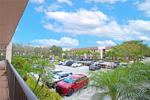 Купить кондоминиум в Санрайз, Флорида 2 спальни, 110.55м2, № 2032611 - фото 6