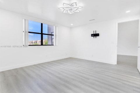 Купить кондоминиум в Санрайз, Флорида 2 спальни, 110.55м2, № 2032611 - фото 26