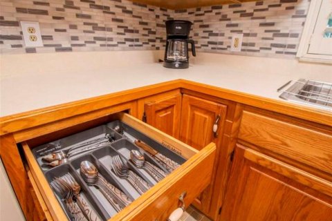 Снять в аренду квартиру в Орландо, Флорида 4 комнаты, 60.39м2, № 537610 - фото 10