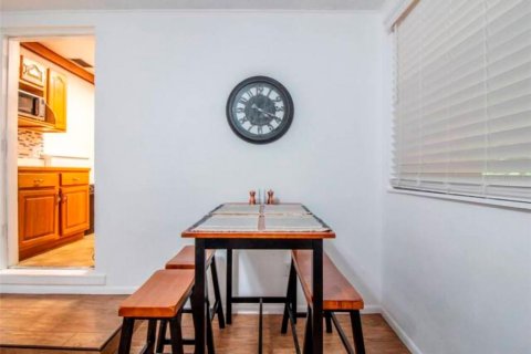 Снять в аренду квартиру в Орландо, Флорида 4 комнаты, 60.39м2, № 537610 - фото 26