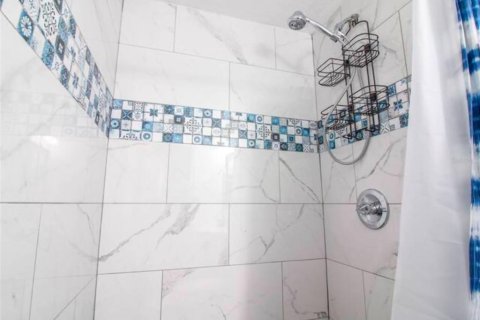 Снять в аренду квартиру в Орландо, Флорида 4 комнаты, 60.39м2, № 537610 - фото 16