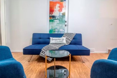 Снять в аренду квартиру в Орландо, Флорида 4 комнаты, 60.39м2, № 537610 - фото 3