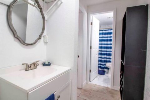 Снять в аренду квартиру в Орландо, Флорида 4 комнаты, 60.39м2, № 537610 - фото 19