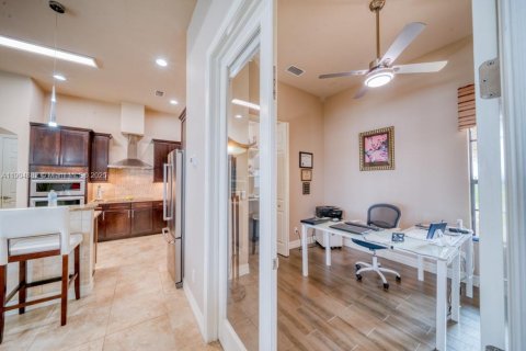 Villa ou maison à vendre à Cape Coral, Floride: 3 chambres № 1956078 - photo 21