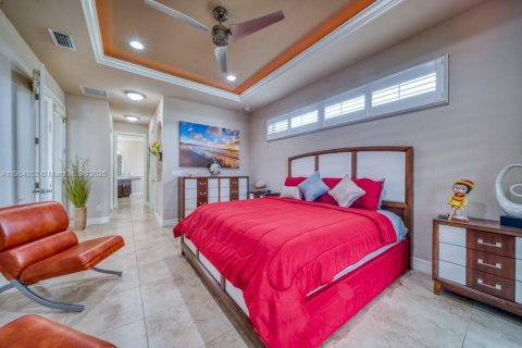 Villa ou maison à vendre à Cape Coral, Floride: 3 chambres № 1956078 - photo 15