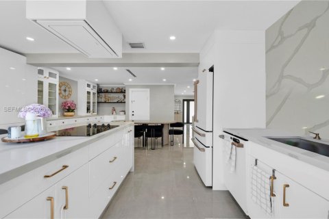 House in Hollywood, Florida 3 bedrooms № 2064789 - photo 23