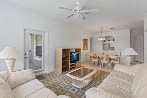 Condo in Orlando, Florida, 3 bedrooms  № 2110120 - photo 15