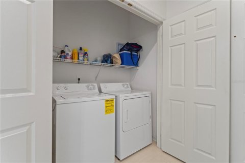 Condo in Orlando, Florida, 3 bedrooms  № 2110120 - photo 6