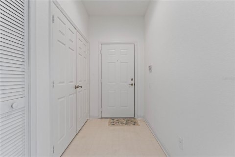 Condo in Orlando, Florida, 3 bedrooms  № 2110120 - photo 4