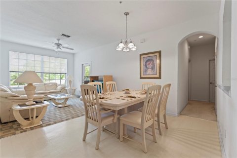 Condo in Orlando, Florida, 3 bedrooms  № 2110120 - photo 10