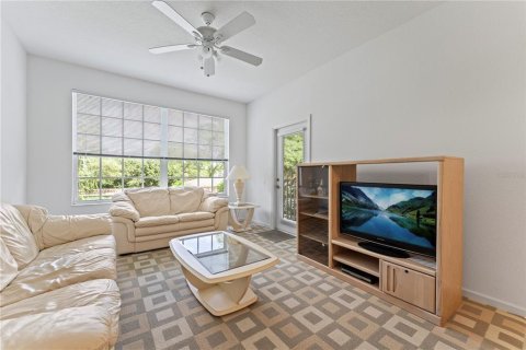Condo in Orlando, Florida, 3 bedrooms  № 2110120 - photo 14