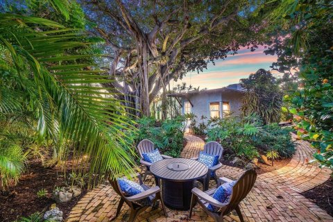 House in West Palm Beach, Florida 3 bedrooms, 124.58 sq.m. № 968032 - photo 1