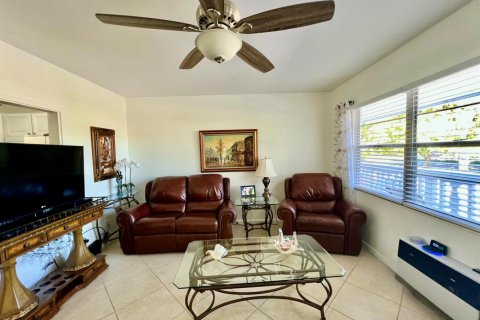 Condo in Deerfield Beach, Florida, 1 bedroom  № 2247573 - photo 13