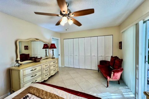 Condo in Deerfield Beach, Florida, 1 bedroom  № 2247573 - photo 17