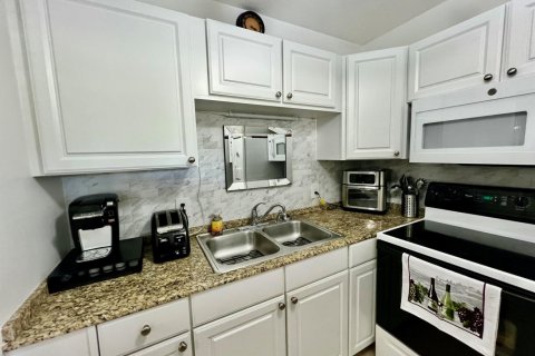 Condo in Deerfield Beach, Florida, 1 bedroom  № 2247573 - photo 9