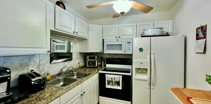 Condo in Deerfield Beach, Florida, 1 bedroom  № 2247573