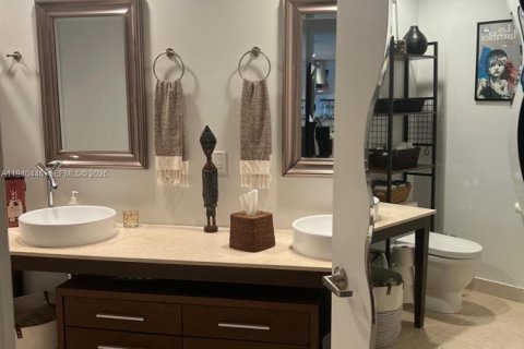 Copropriété à vendre à Miami, Floride: 1 chambre, 91.42 m2 № 1998303 - photo 21