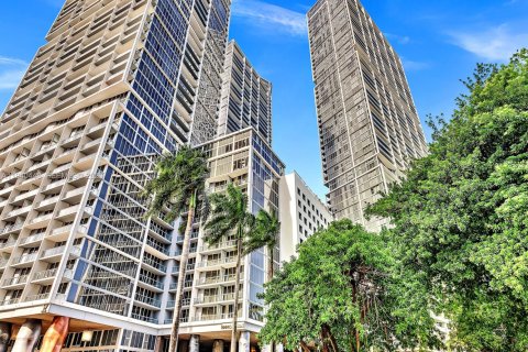 Copropriété à vendre à Miami, Floride: 1 chambre, 91.42 m2 № 1998303 - photo 16