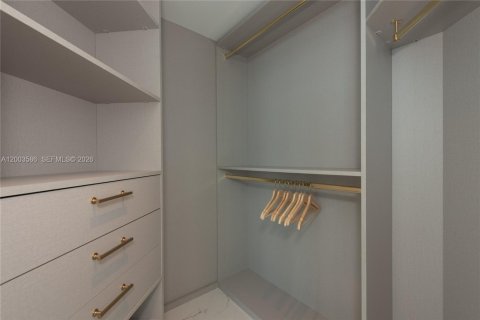 Снять в аренду кондоминиум в Майами, Флорида 2 спальни, 106.47м2, № 2070319 - фото 19