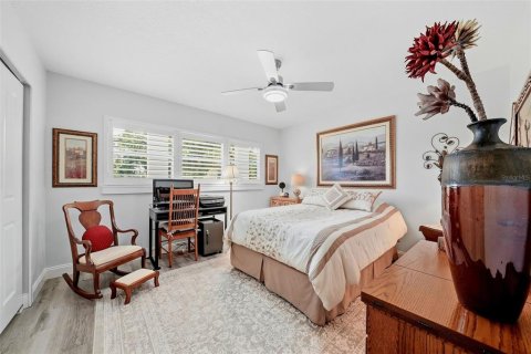 Condo in Clearwater, Florida, 2 bedrooms  № 2384405 - photo 17