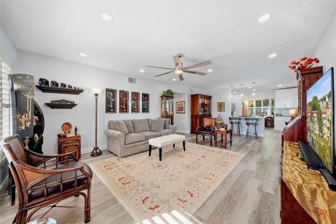 Condo in Clearwater, Florida, 2 bedrooms  № 2384405 - photo 6