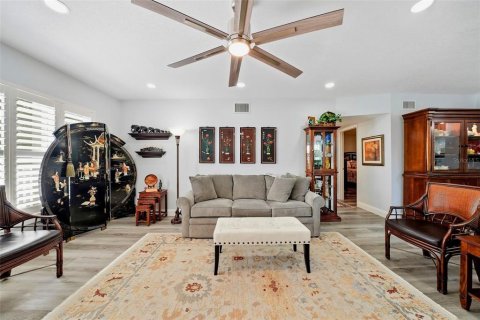 Condo in Clearwater, Florida, 2 bedrooms  № 2384405 - photo 5