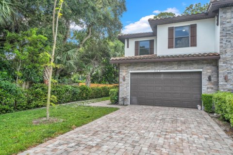 Touwnhouse à louer à West Palm Beach, Floride: 3 chambres, 192.4 m2 № 2261383 - photo 2