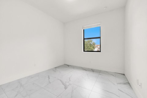 Touwnhouse à louer à West Palm Beach, Floride: 3 chambres, 192.4 m2 № 2261383 - photo 27