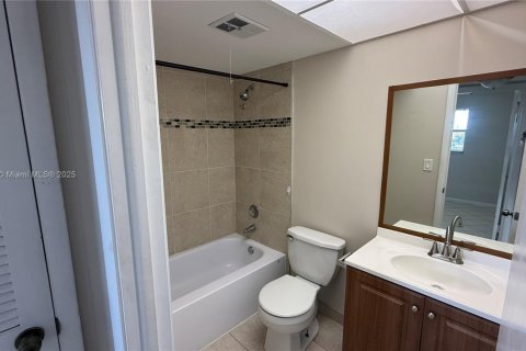 Снять в аренду кондоминиум в Санрайз, Флорида 2 спальни, 78.97м2, № 1944515 - фото 25