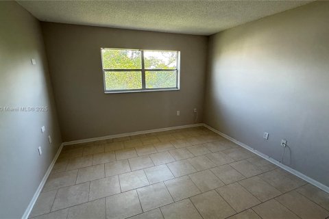 Снять в аренду кондоминиум в Санрайз, Флорида 2 спальни, 78.97м2, № 1944515 - фото 24