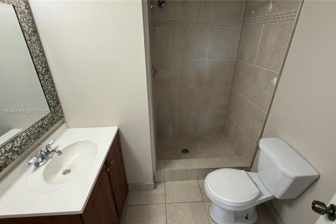 Снять в аренду кондоминиум в Санрайз, Флорида 2 спальни, 78.97м2, № 1944515 - фото 27