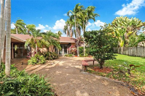 Купить виллу или дом в Майами, Флорида 4 спальни, 261.15м2, № 2048868 - фото 19